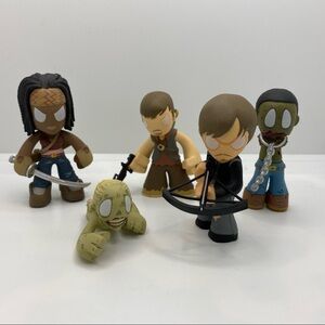FUNKO POP! Walking Dead Mystery Mini Figures Michonne & Pet Daryl Dixon Zombie